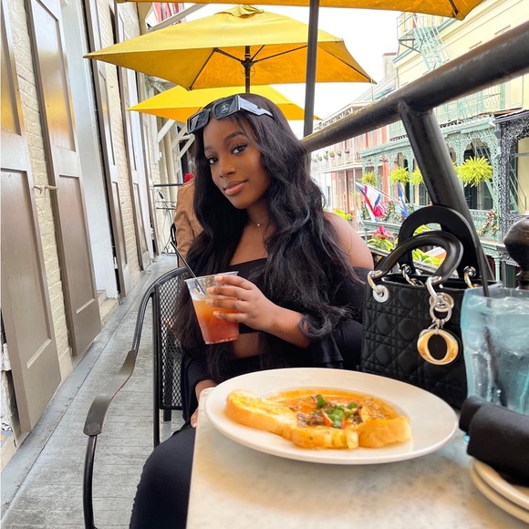 Meet your Posher, Amara - Picture 6 of 6